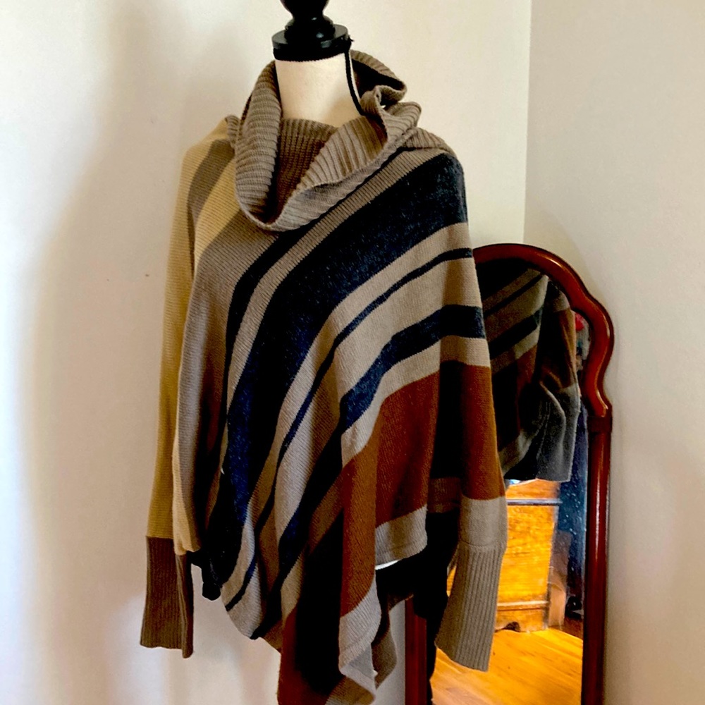 Dressbarn poncho